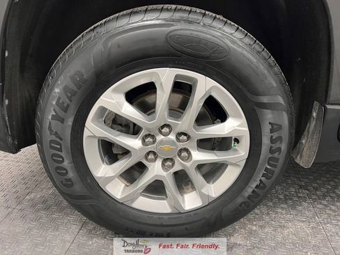 Used 2019 Chevrolet Traverse LS w/ LPO, Black Accent Package AWD/4WD image 17