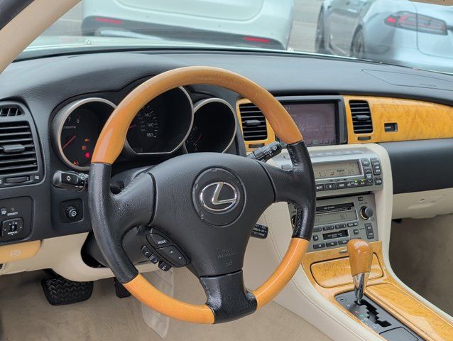 Used 2002 Lexus SC 430 Convertible RWD image 16