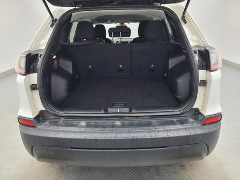 Used 2019 Jeep Cherokee Latitude w/ Popular Appearance Group image 29