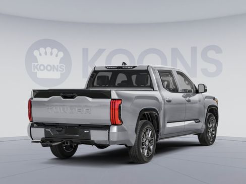 Used 2024 Toyota Tundra Platinum AWD/4WD image 2