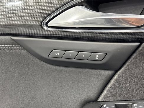 Used 2023 Buick Envision Essence w/ Sport Touring Package AWD/4WD image 34