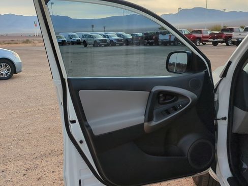 Used 2011 Toyota RAV4 Limited image 12