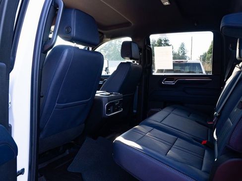 Used 2024 Chevrolet Silverado 3500 High Country w/ Technology Package image 22