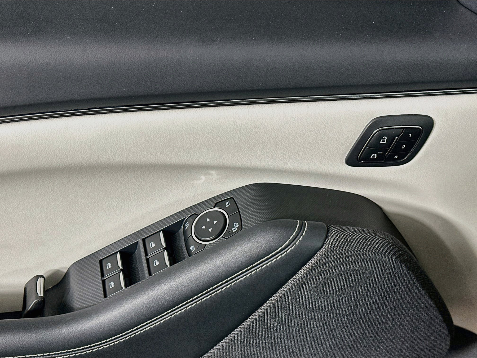 Used 2023 Ford Mustang Mach-E Premium RWD image 15