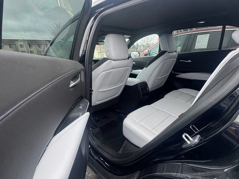 Used 2024 Cadillac XT4 Sport AWD/4WD image 19