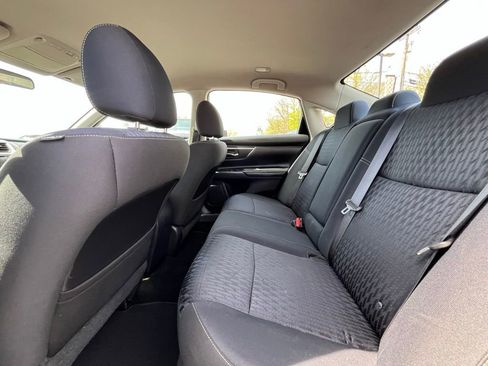 Used 2017 Nissan Altima 2.5 SV image 17