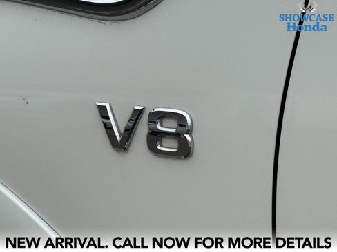 Used 2019 Nissan Armada Platinum w/ Captain's Chairs Package image 10