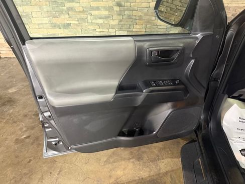 Used 2023 Toyota Tacoma SR AWD/4WD image 11