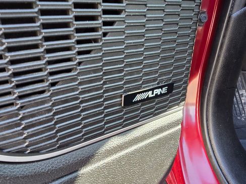 Used 2022 Jeep Grand Cherokee L Limited w/ Black Appearance Package image 12