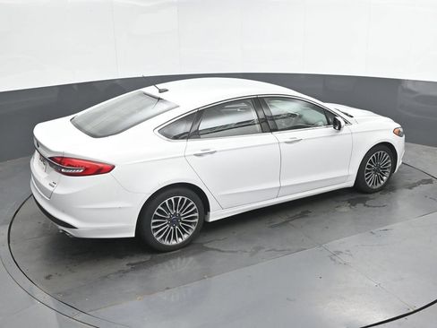 Used 2017 Ford Fusion SE w/ Fusion SE Technology Package FWD image 32