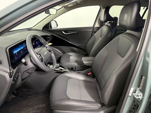 Used 2023 Kia Niro Wind w/ Wind Preserve Package image 16