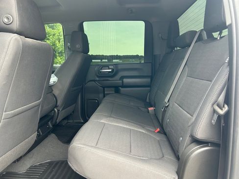 Used 2023 Chevrolet Silverado 2500 LT AWD/4WD image 15