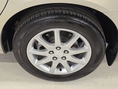 Used 2008 Buick Lucerne CXL w/ Driver Confidence Package FWD image 50