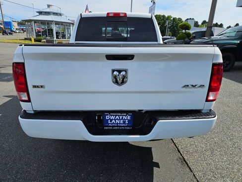 Used 2018 RAM 1500 Classic SLT AWD/4WD image 4