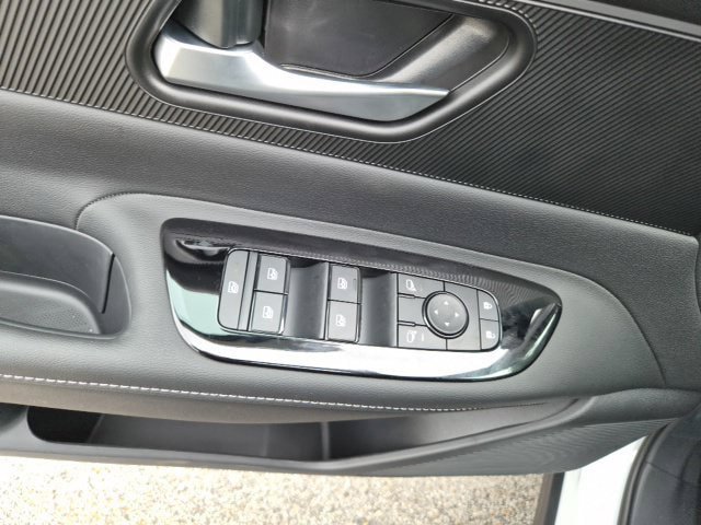 New 2026 Nissan Murano SV AWD/4WD image 17