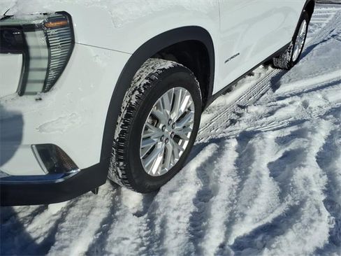 Used 2024 GMC Acadia Elevation image 4