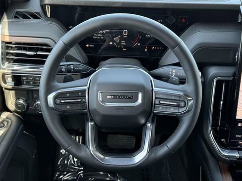 New 2026 GMC Yukon Denali image 8