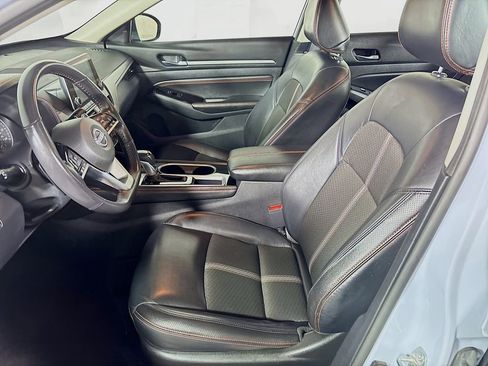 Used 2023 Nissan Altima 2.5 SR image 11