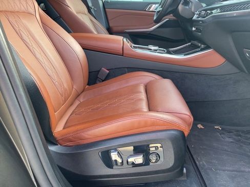 Used 2025 BMW X5 M60i image 8