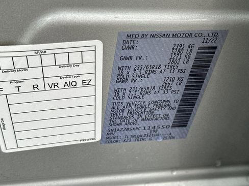 Used 2023 Nissan Murano SV image 34