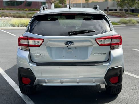 Used 2018 Subaru Crosstrek 2.0i AWD/4WD image 3