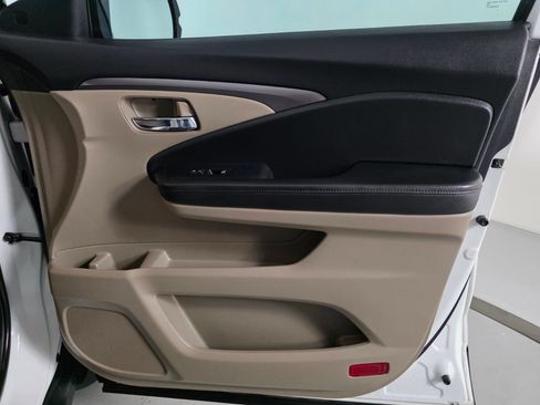 Used 2021 Honda Pilot EX image 20