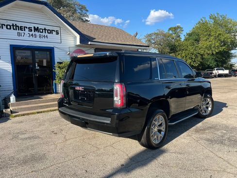 Used 2018 GMC Yukon SLE w/ SLE Value Package AWD/4WD image 4