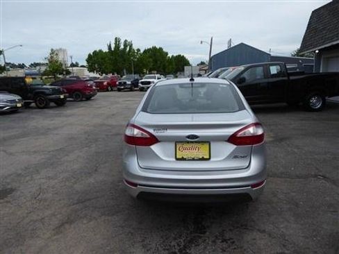 Used 2014 Ford Fiesta S FWD image 7