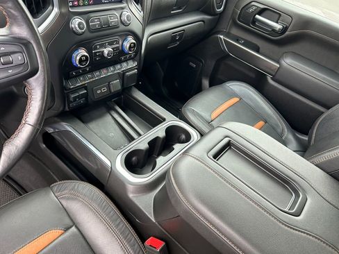Used 2022 GMC Sierra 2500 AT4 w/ AT4 Premium Plus Package AWD/4WD image 19