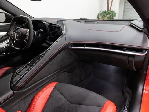 Used 2023 Chevrolet Corvette Z06 w/ Z07 Performance Package image 11