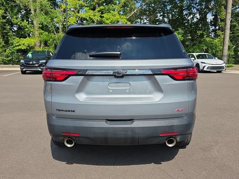Used 2023 Chevrolet Traverse RS FWD image 4