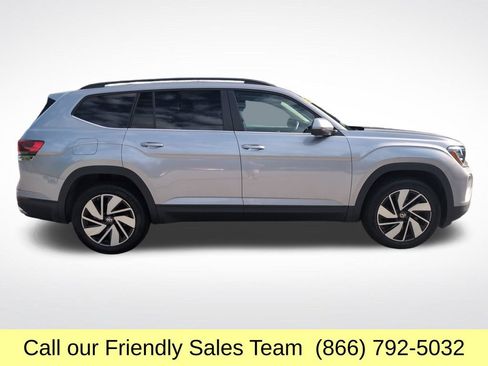 Used 2025 Volkswagen Atlas SE AWD/4WD image 7