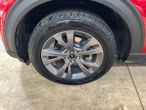 Certified 2021 Ford Explorer XLT w/ Equipment Group 202A AWD/4WD image 35