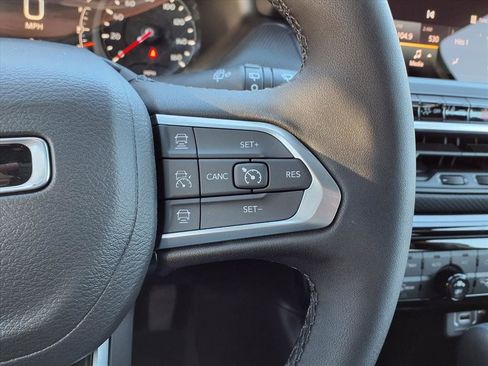 New 2026 Jeep Compass Limited image 15