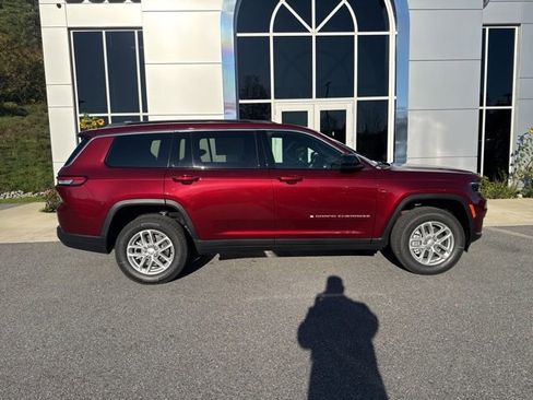 New 2025 Jeep Grand Cherokee L Laredo w/ Luxury Tech Group I image 7