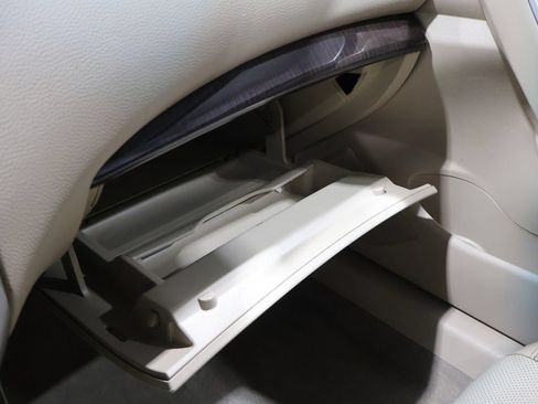 Used 2014 Nissan Altima 2.5 SL w/ Moonroof Package FWD image 33