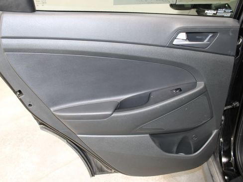 Used 2017 Hyundai Tucson Night w/ Cargo Package image 18