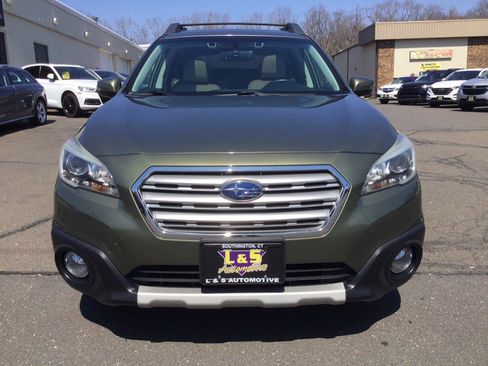 Used 2017 Subaru Outback 2.5i Limited image 4