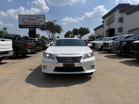 Used 2014 Lexus ES 350 w/ Luxury Package FWD image 41