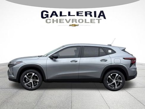 New 2026 Chevrolet Trax RS FWD image 4