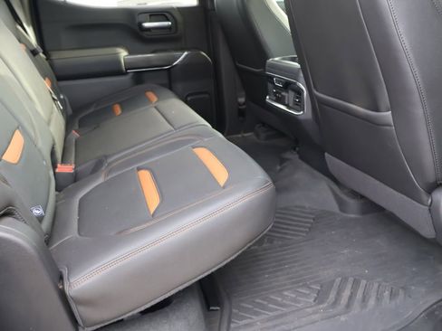 Used 2020 GMC Sierra 1500 AT4 w/ AT4 Preferred Package image 8