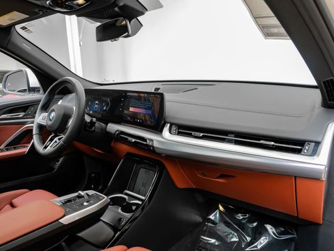 Used 2026 BMW X2 xDrive28i image 17