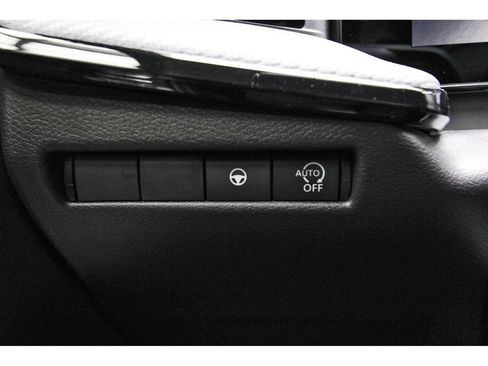 New 2026 Nissan Kicks SR FWD image 20