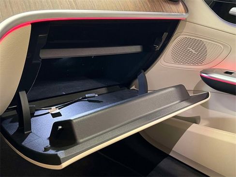 Certified 2023 Mercedes-Benz C 300 4MATIC Sedan image 35