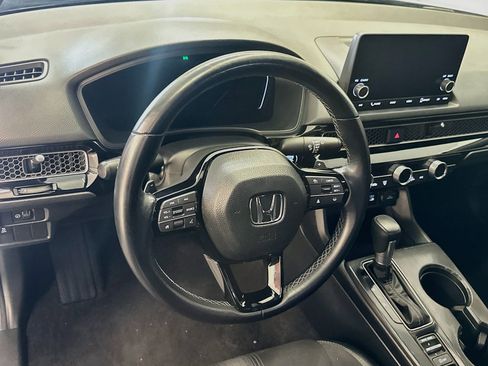 Used 2025 Honda Civic Sport image 18