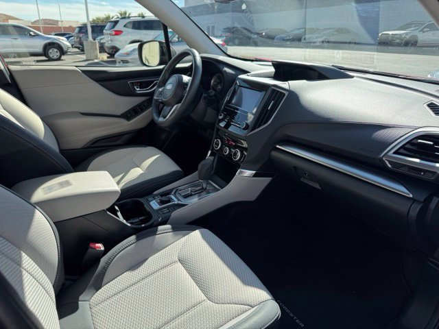 Used 2024 Subaru Forester Premium AWD/4WD image 7
