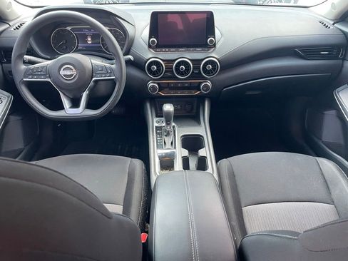 Used 2024 Nissan Sentra SV FWD image 11