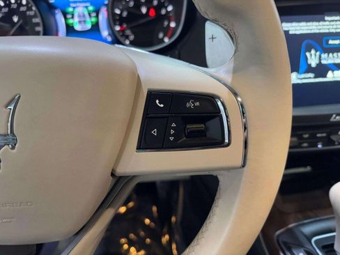 Used 2017 Maserati Levante S image 20