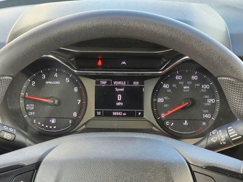 Used 2022 Chevrolet TrailBlazer LT FWD image 28