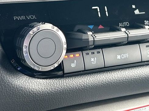 New 2026 Toyota Tundra Limited AWD/4WD image 26